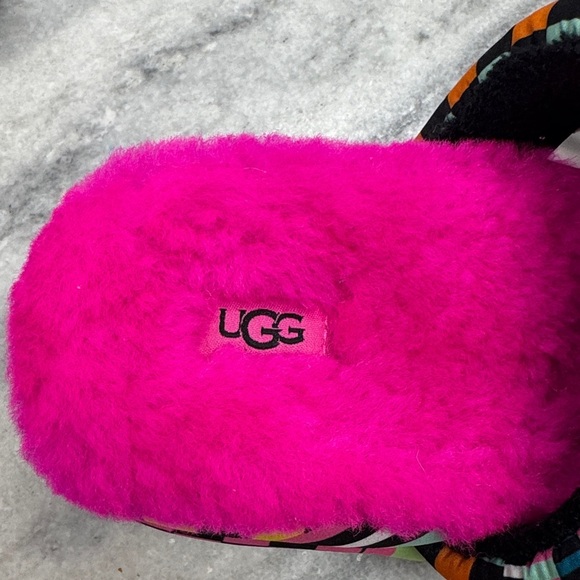 UGG Checks Slides Pink - Picture 2 of 5